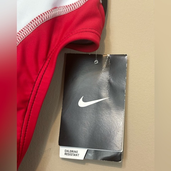 NIKE NWT Chlorine-Resistant Black One-Piece Bathing Suit - Picture 2 of 13